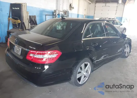 2012 Mercedes-Benz E 350 4Matic z USA, uszkodzony, nr VIN WDDHF8JB4CA599599